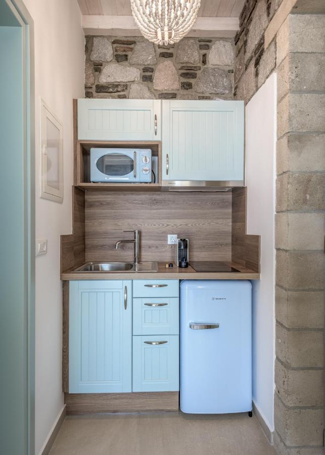 Hilltop Suites Milos Mytakas Dış mekan fotoğraf