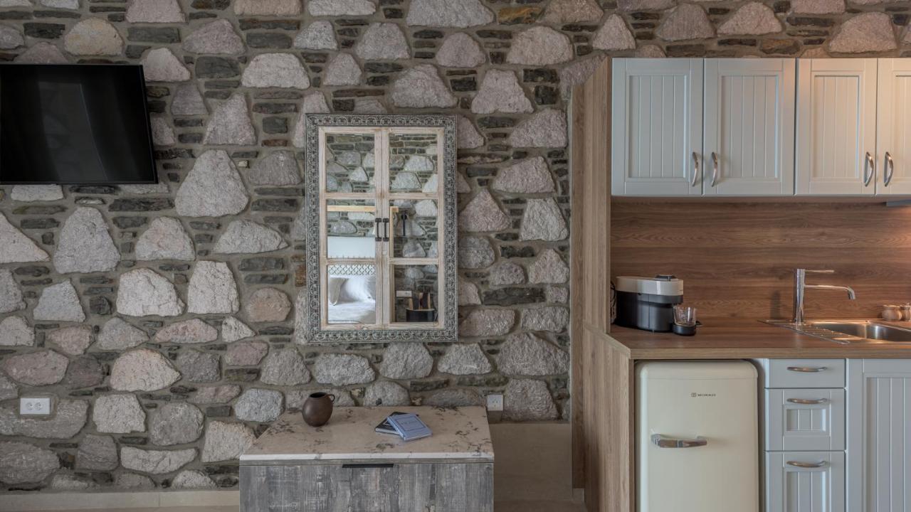 Hilltop Suites Milos Mytakas Dış mekan fotoğraf